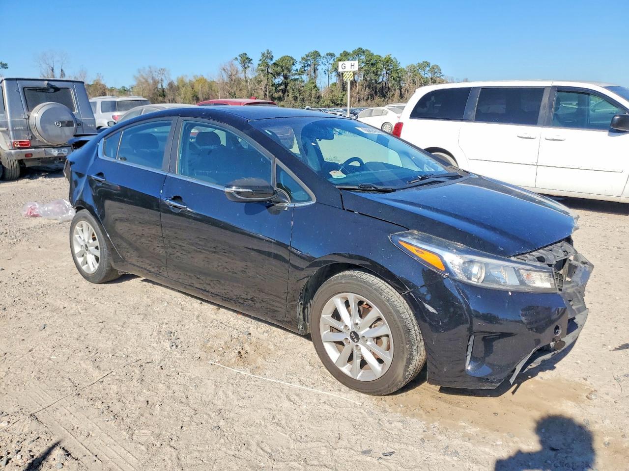 2017 Kia Forte S - Фото 4