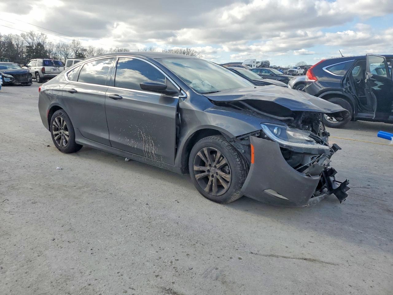 2015 Chrysler 200 Limited - Фото 4