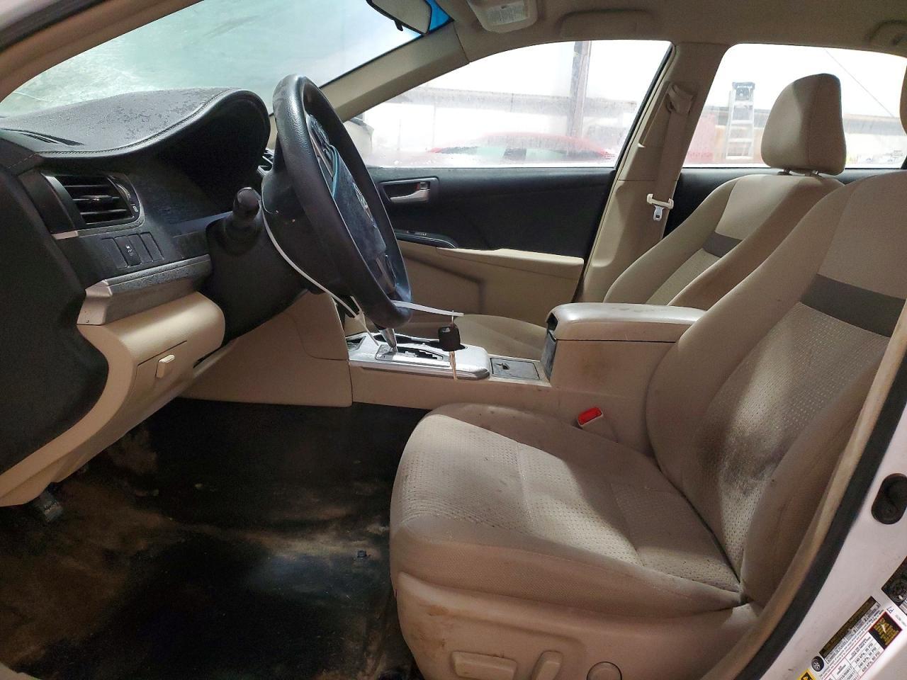 2014 Toyota Camry Le 4Dr - Image 7