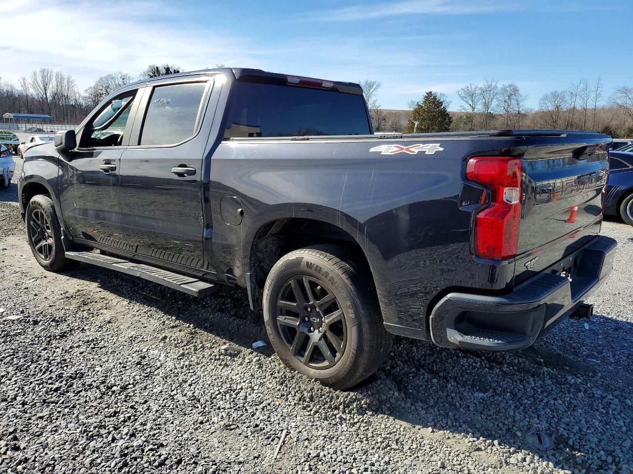 2023 Chevrolet Silverado K1500 Custom - Фото 2