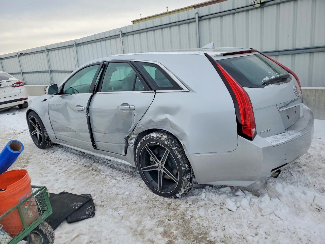 2011 Cadillac Cts Luxury Collection - Image 2