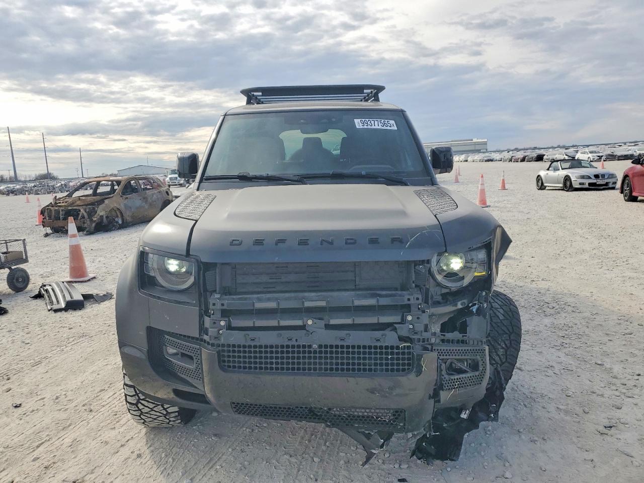 2024 Land Rover Defender 130 X-Dynamic Se - Image 5