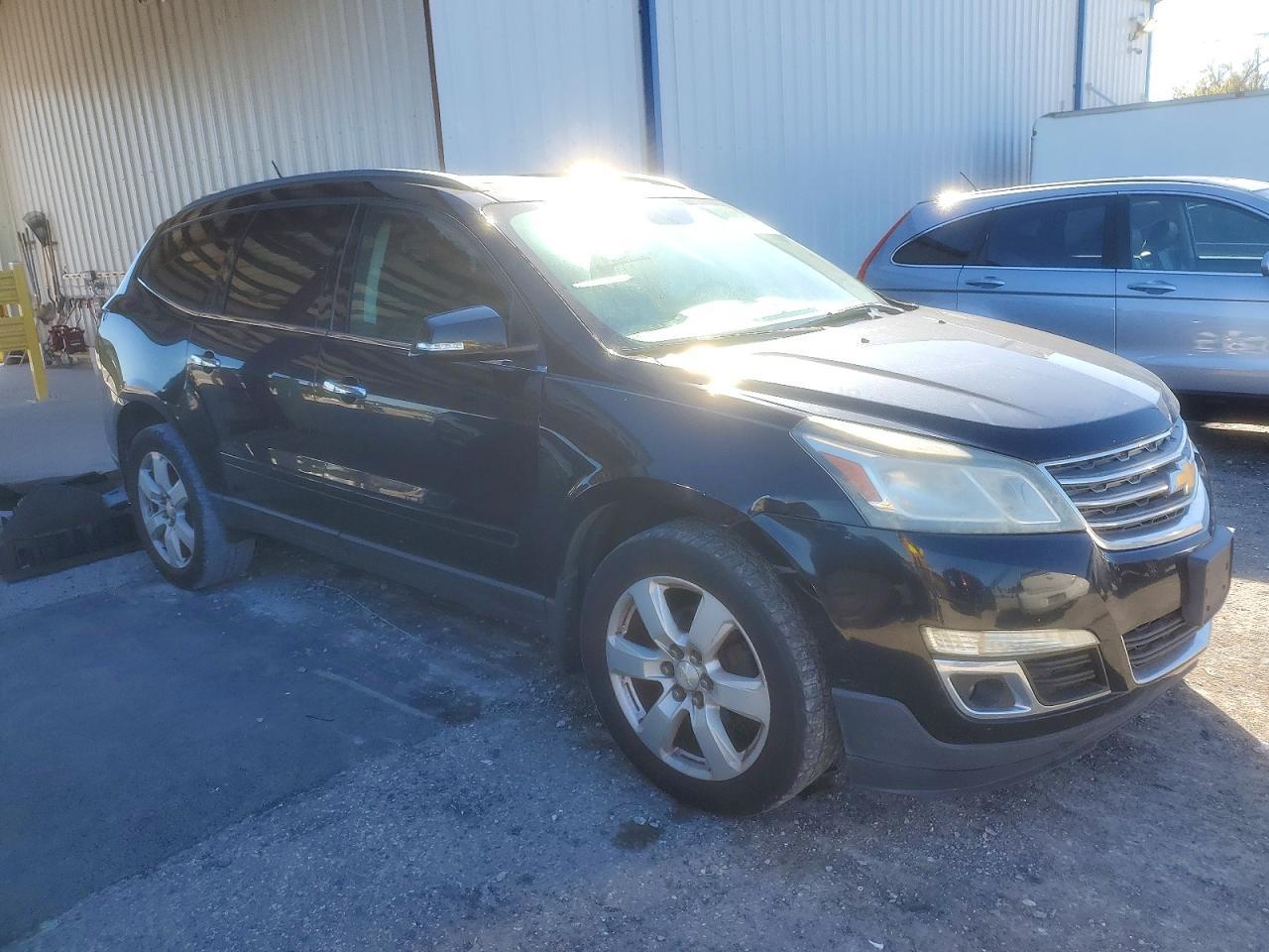 2016 Chevrolet Traverse Lt - Image 4