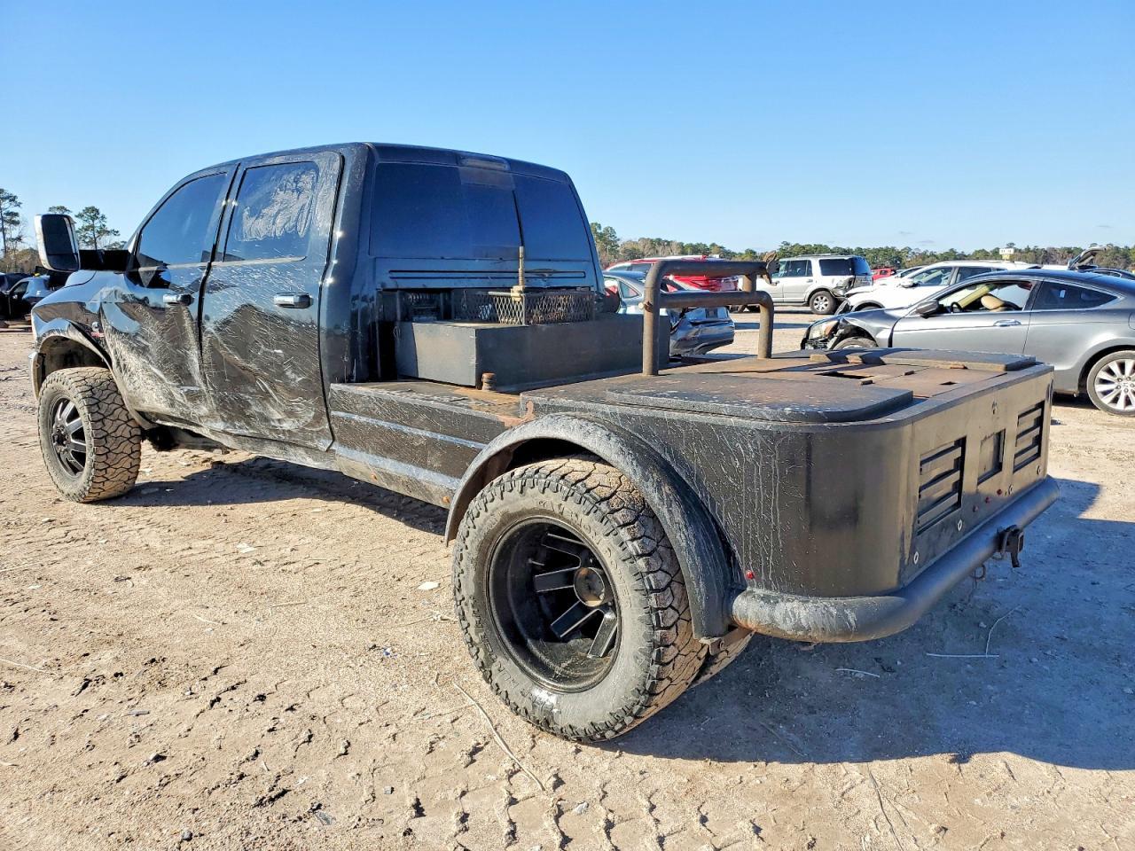 2016 Ram 3500 Laramie - Image 2