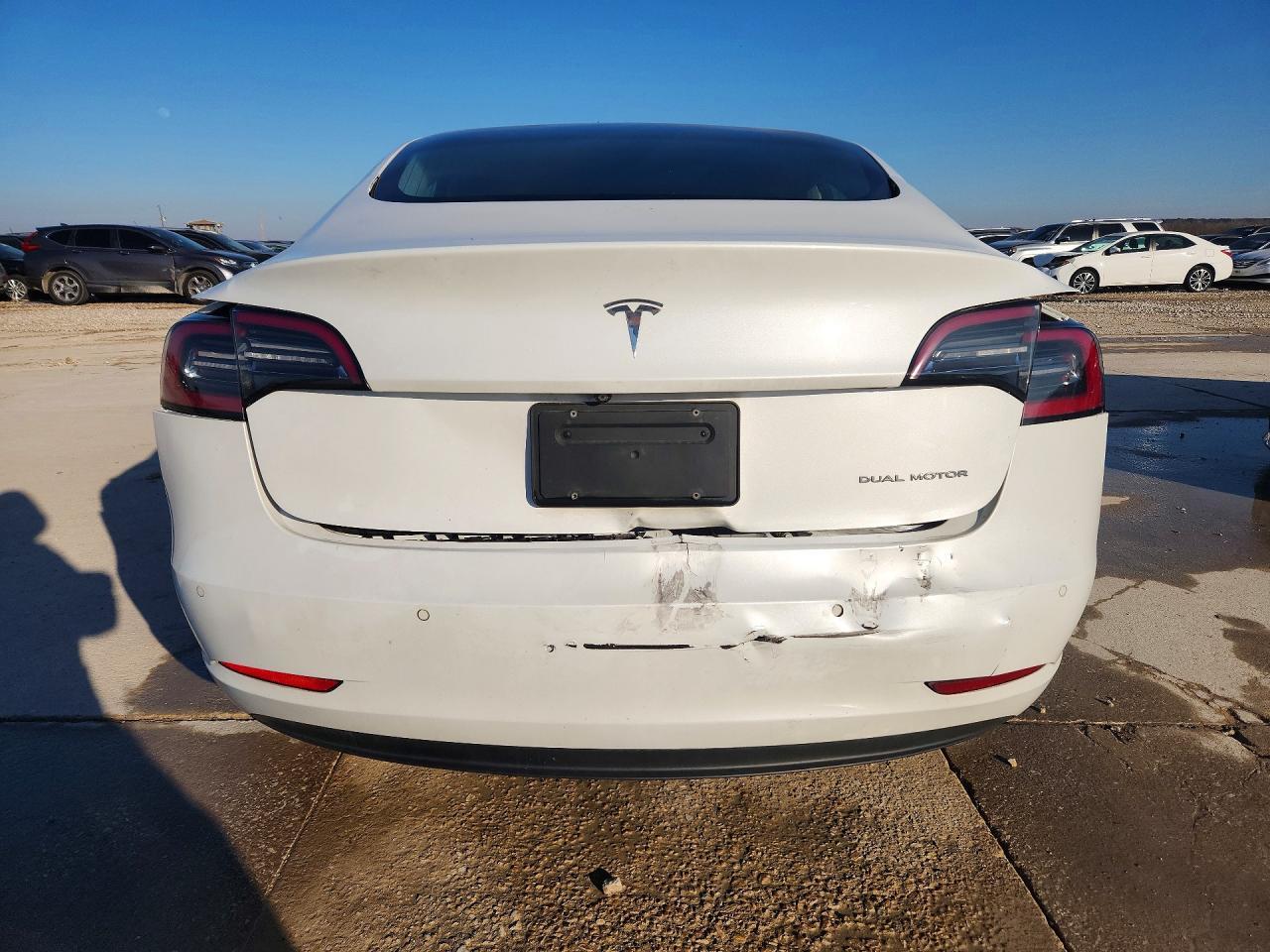 2019 Tesla Model 3 - Фото 6