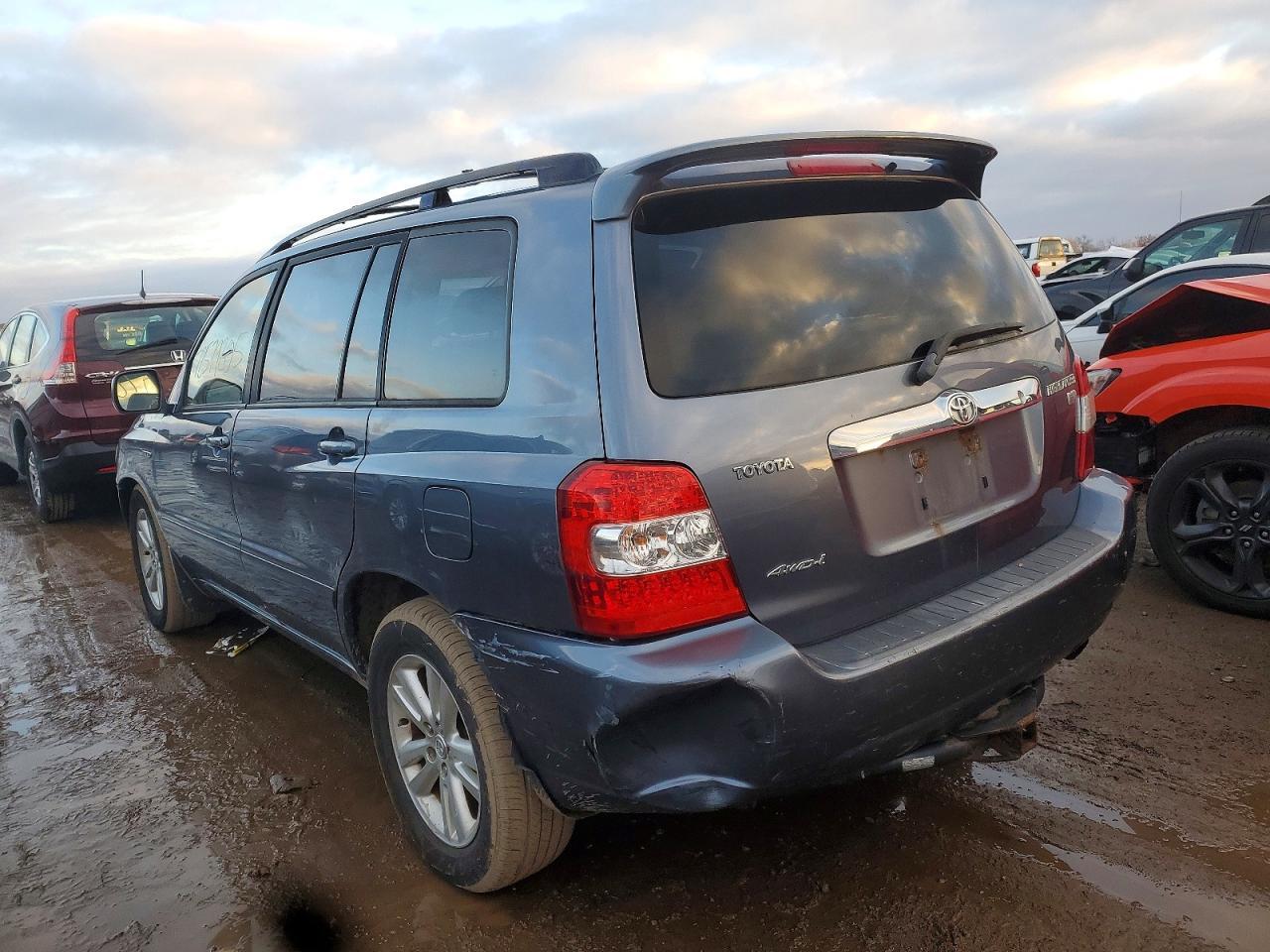 2006 Toyota Highlander - Image 2