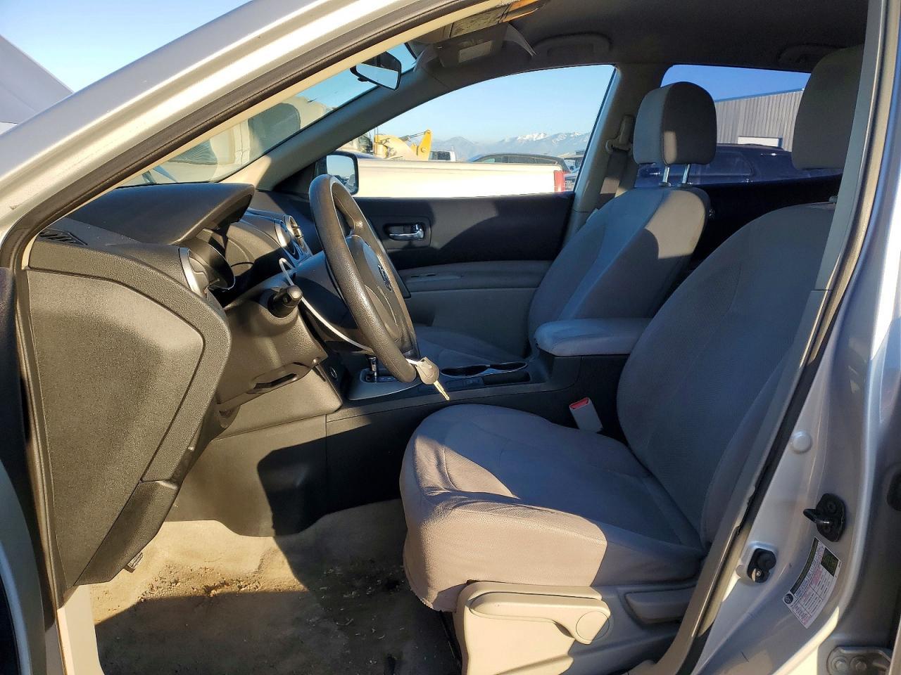 2013 Nissan Rogue S - Image 7