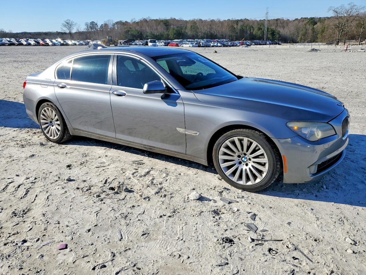 2012 BMW 750 Li - Фото 4