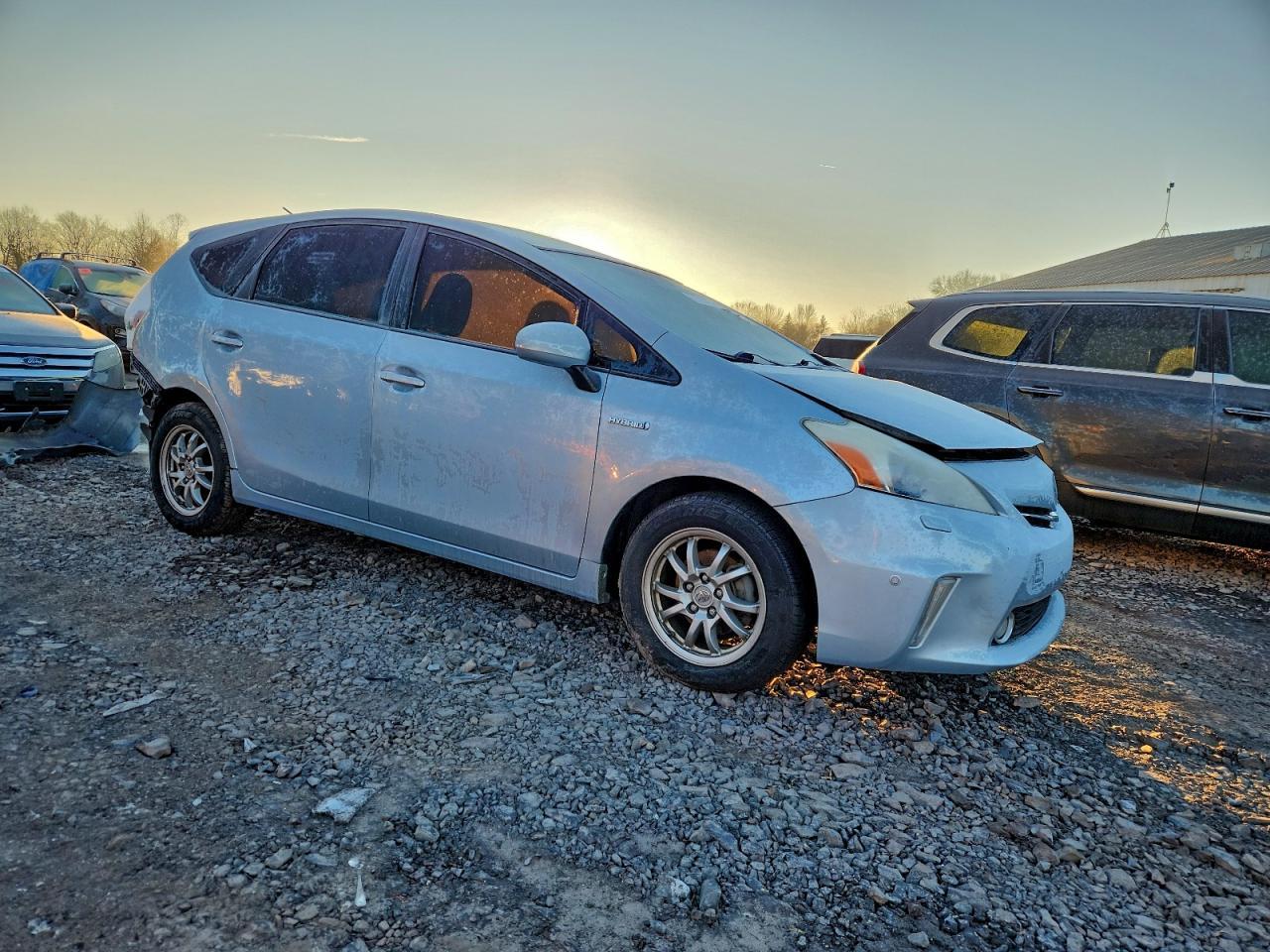 2012 Toyota Prius V - Фото 4