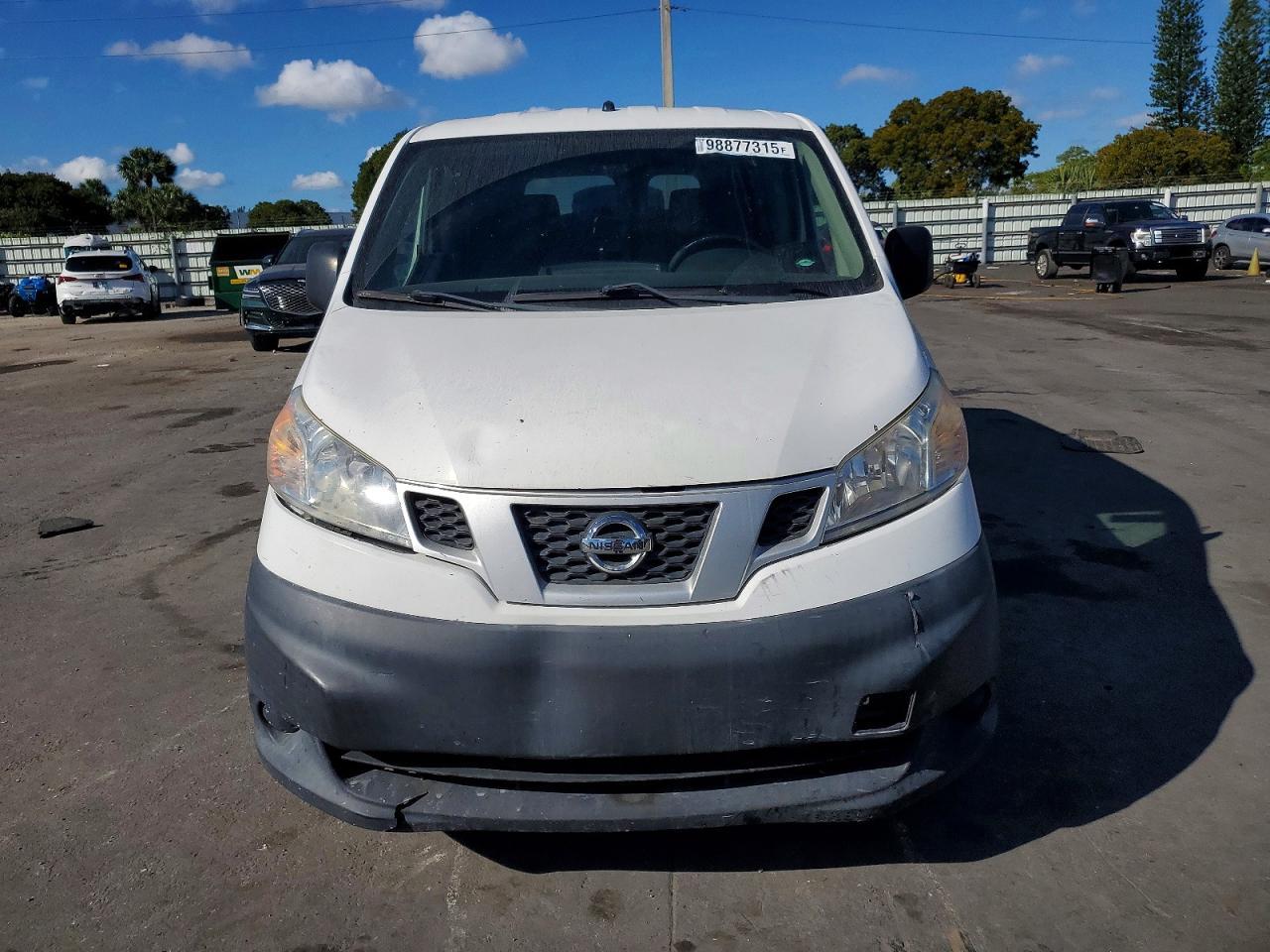 2015 Nissan Nv - Фото 5
