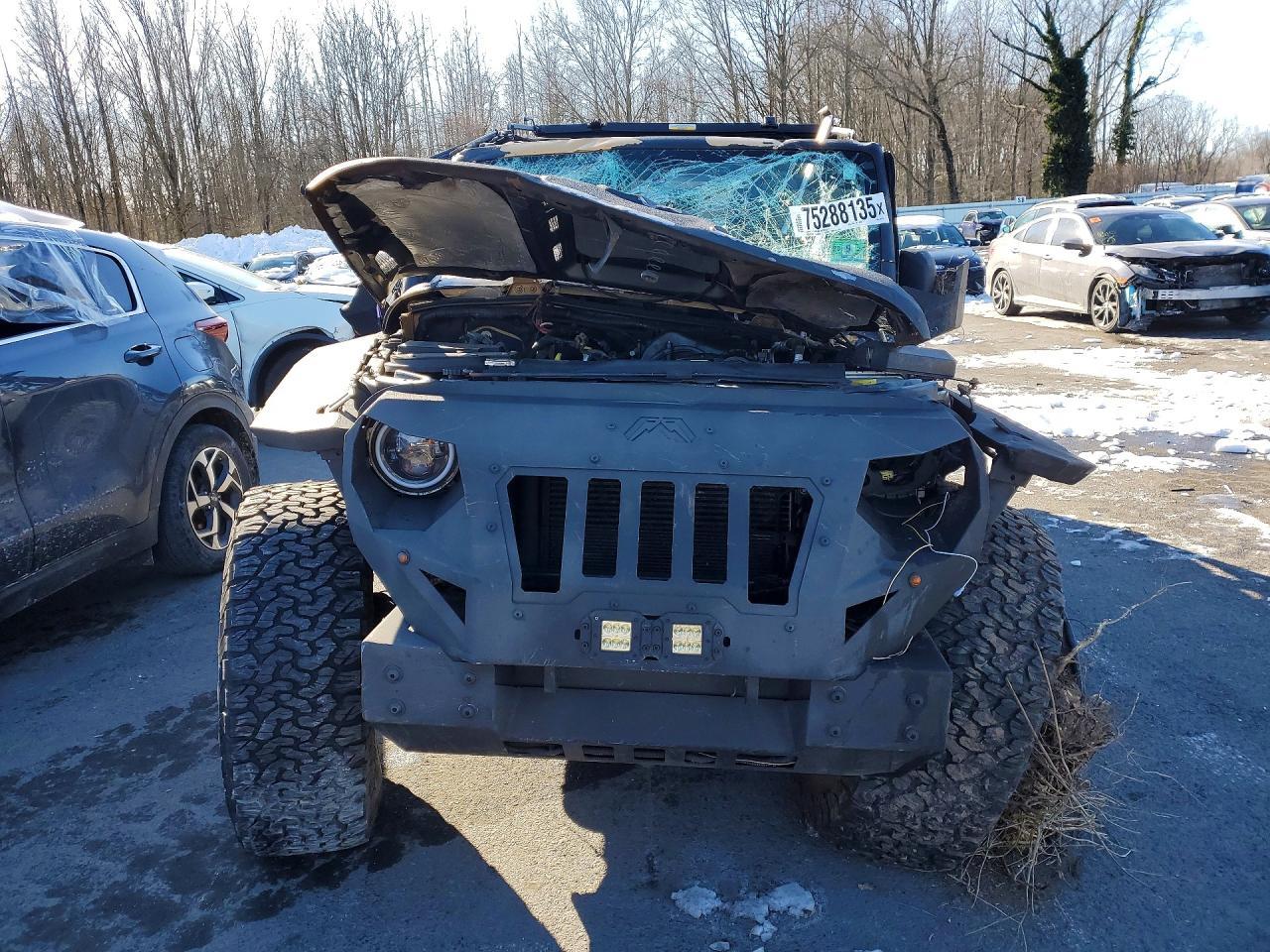 2014 Jeep Wrangler Unlimited Sahara - Фото 5