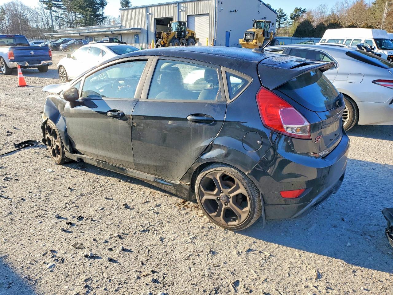 2014 Ford Fiesta - Фото 2