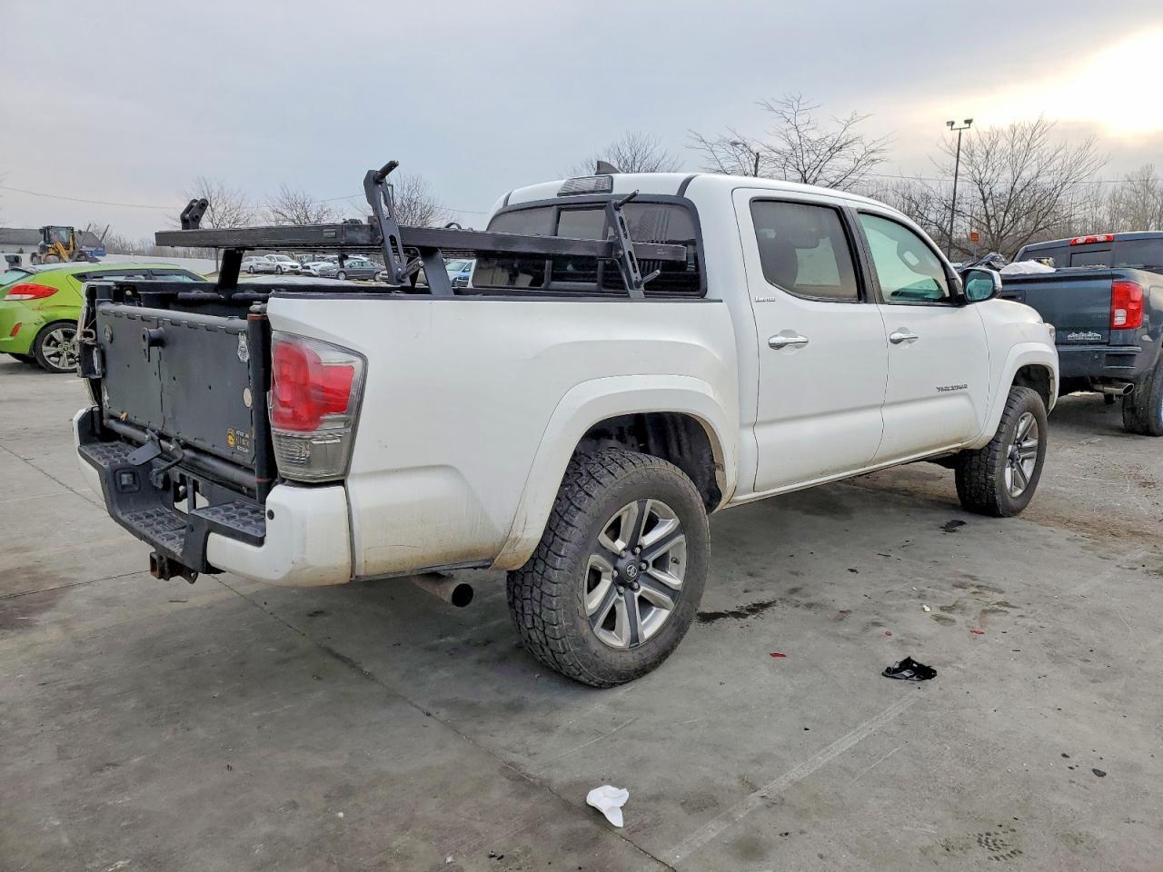 2016 Toyota Tacoma Double Cab - Фото 3
