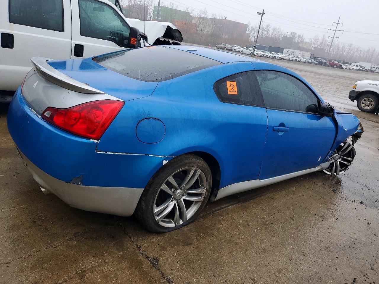 2011 Infiniti G37 Base - Image 3