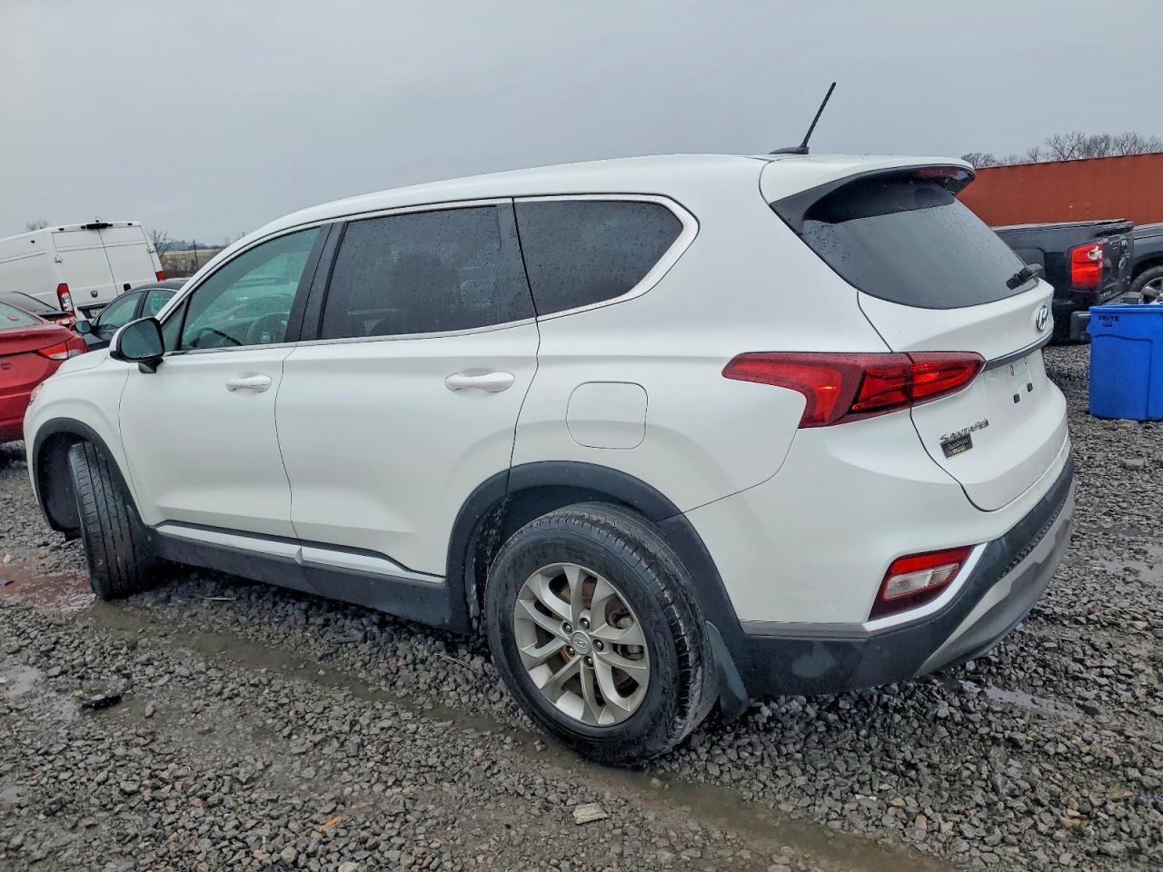 2020 Hyundai Santa Fe Se - Image 2