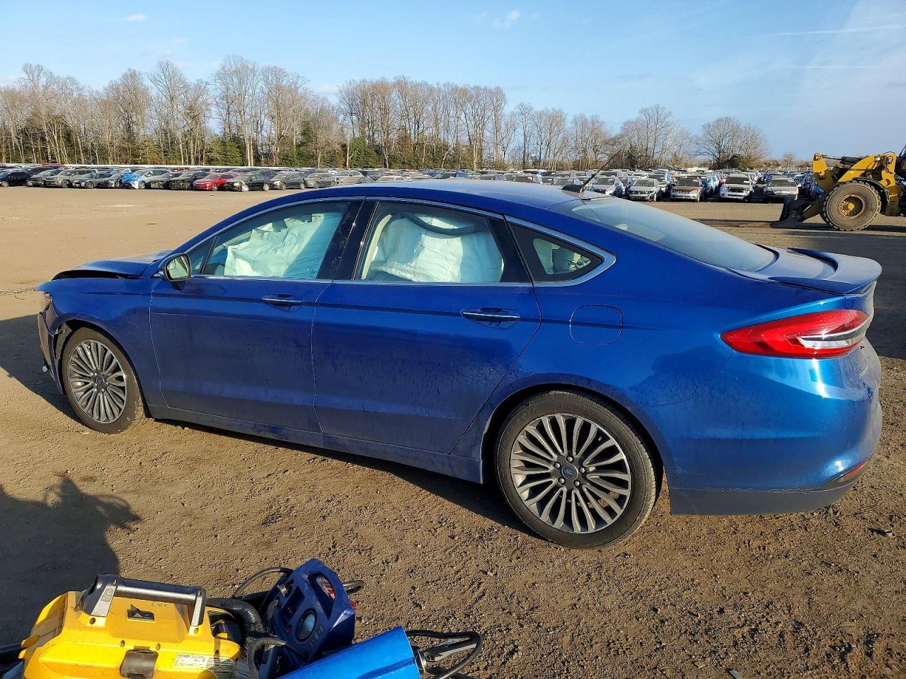 2018 Ford Fusion Titanium/Platinum Hev - Image 2