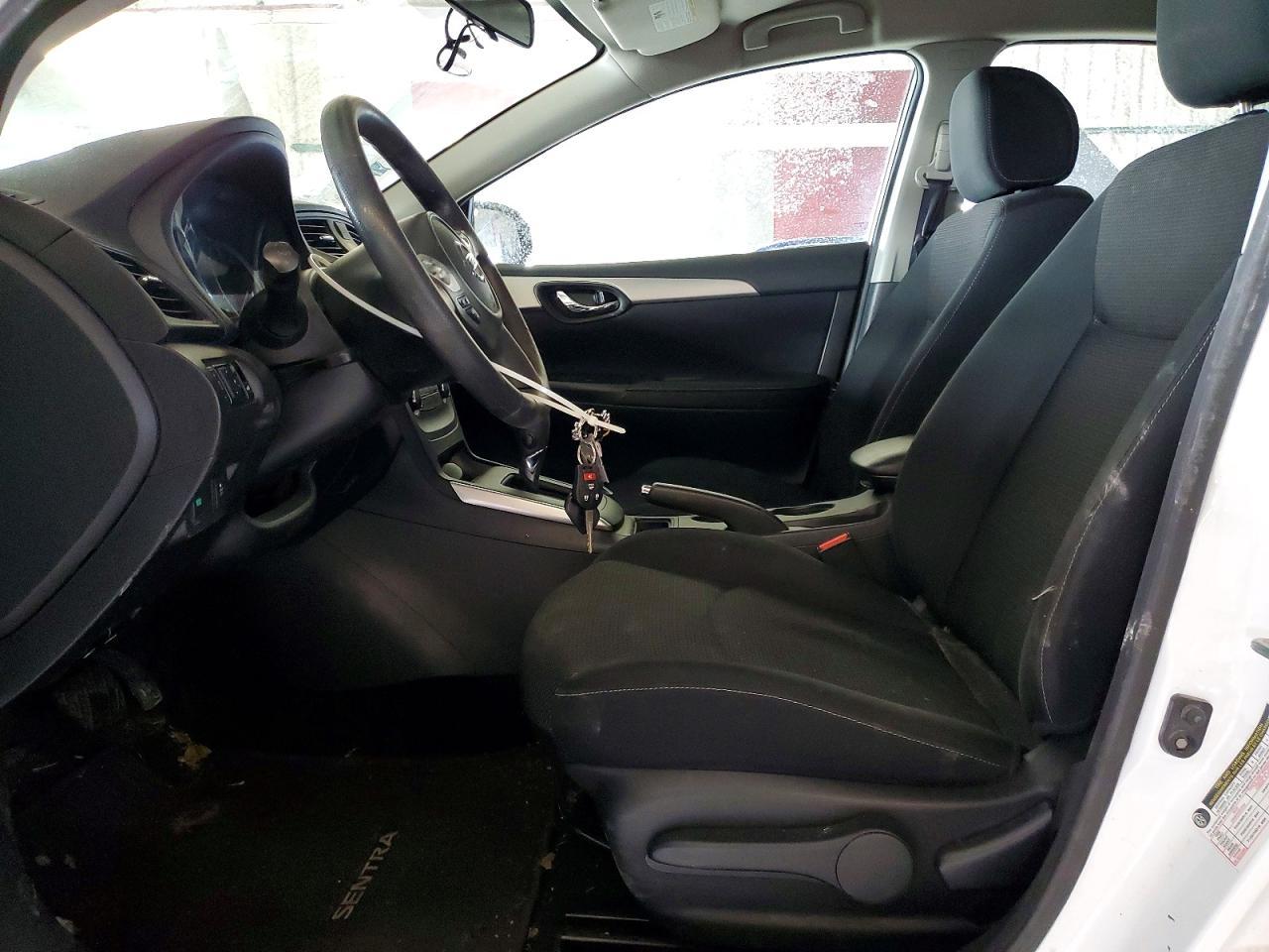 2019 Nissan Sentra S - Фото 7