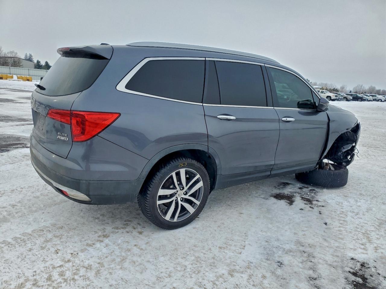 2016 Honda Pilot Elite - Фото 3