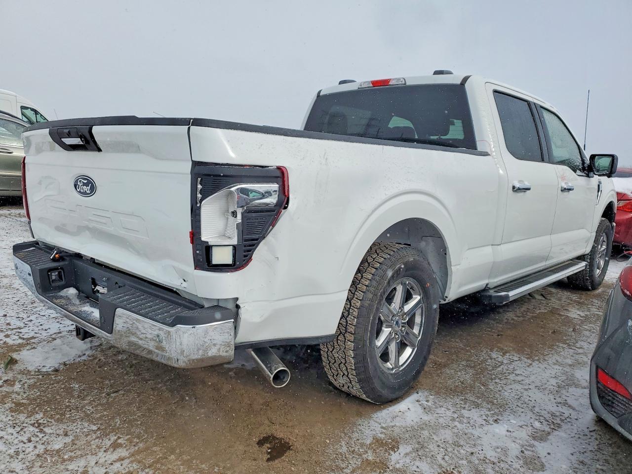 2024 Ford F150 Xlt - Фото 3