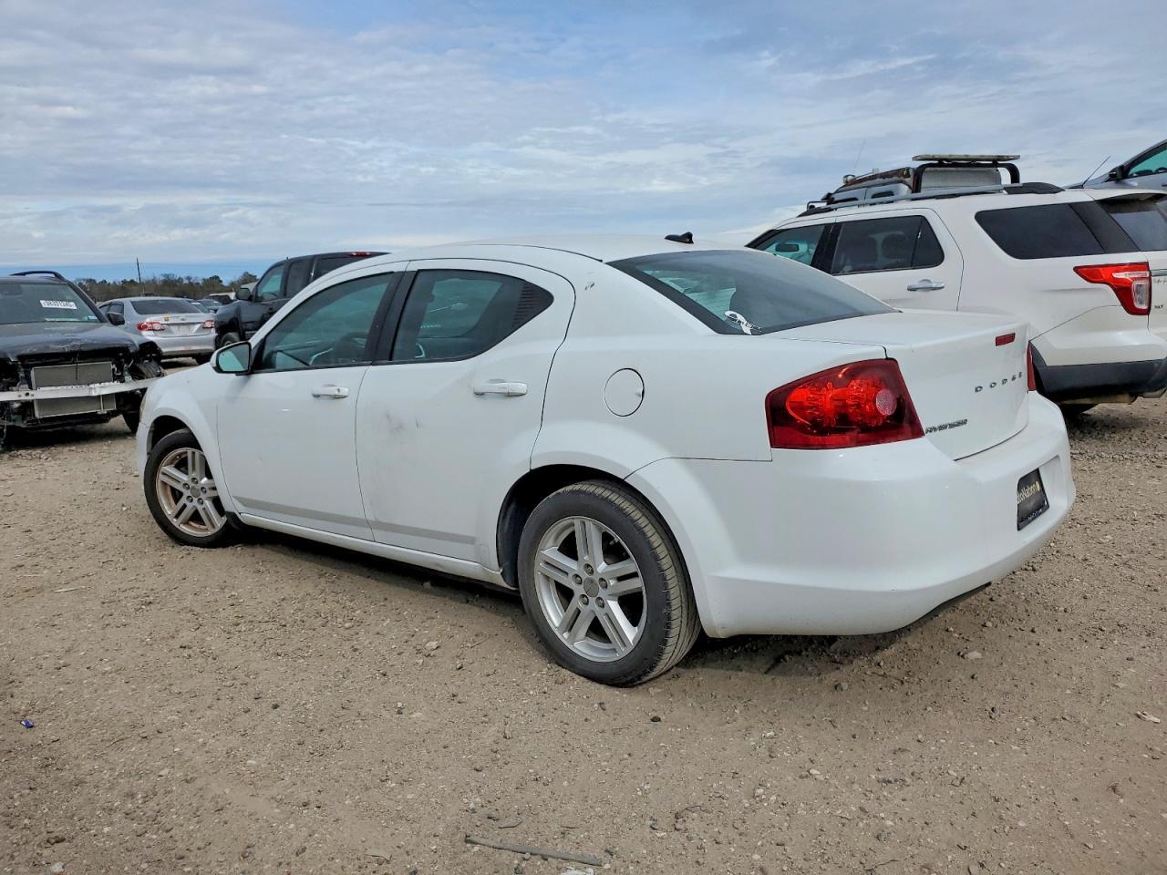 2012 Dodge Avenger Sxt - Фото 2