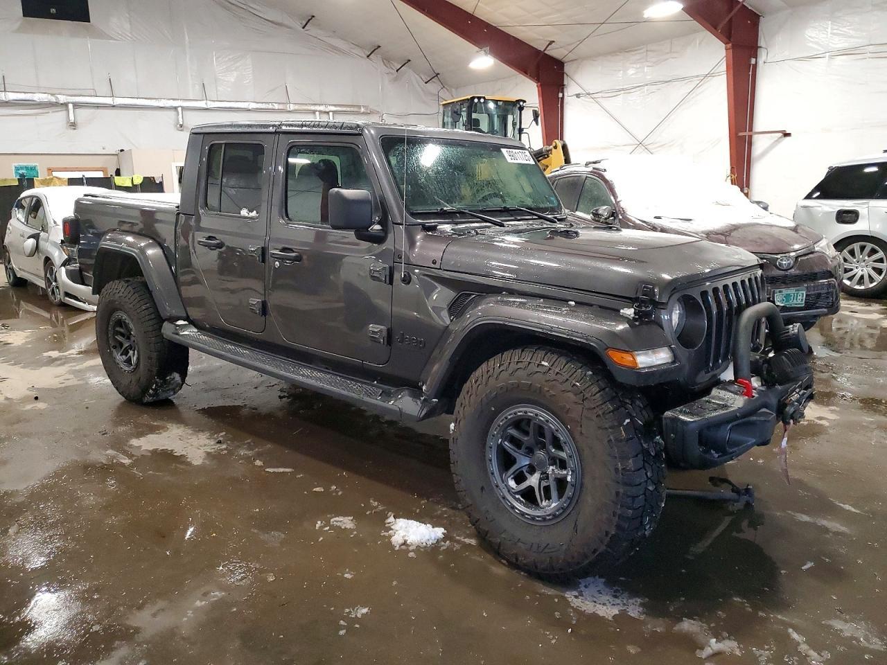 2021 Jeep Gladiator Sport - Фото 4