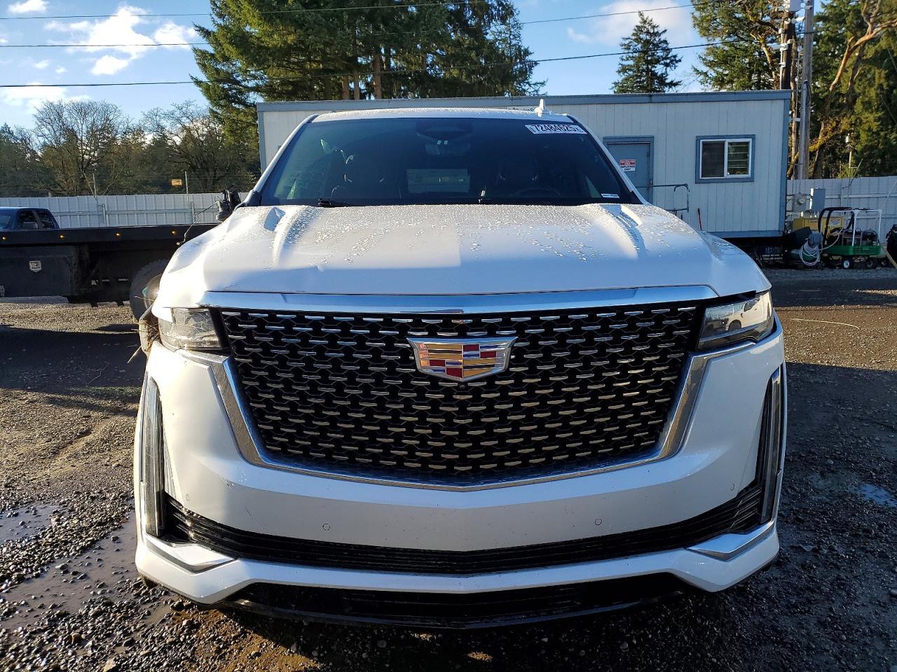 2024 Cadillac Escalade Premium Luxury - Image 5