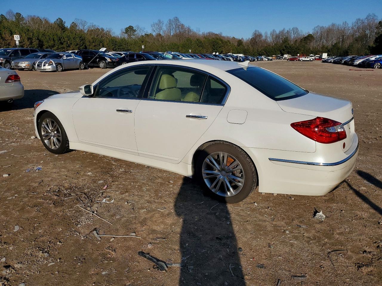2013 Hyundai Genesis 3.8L - Image 2