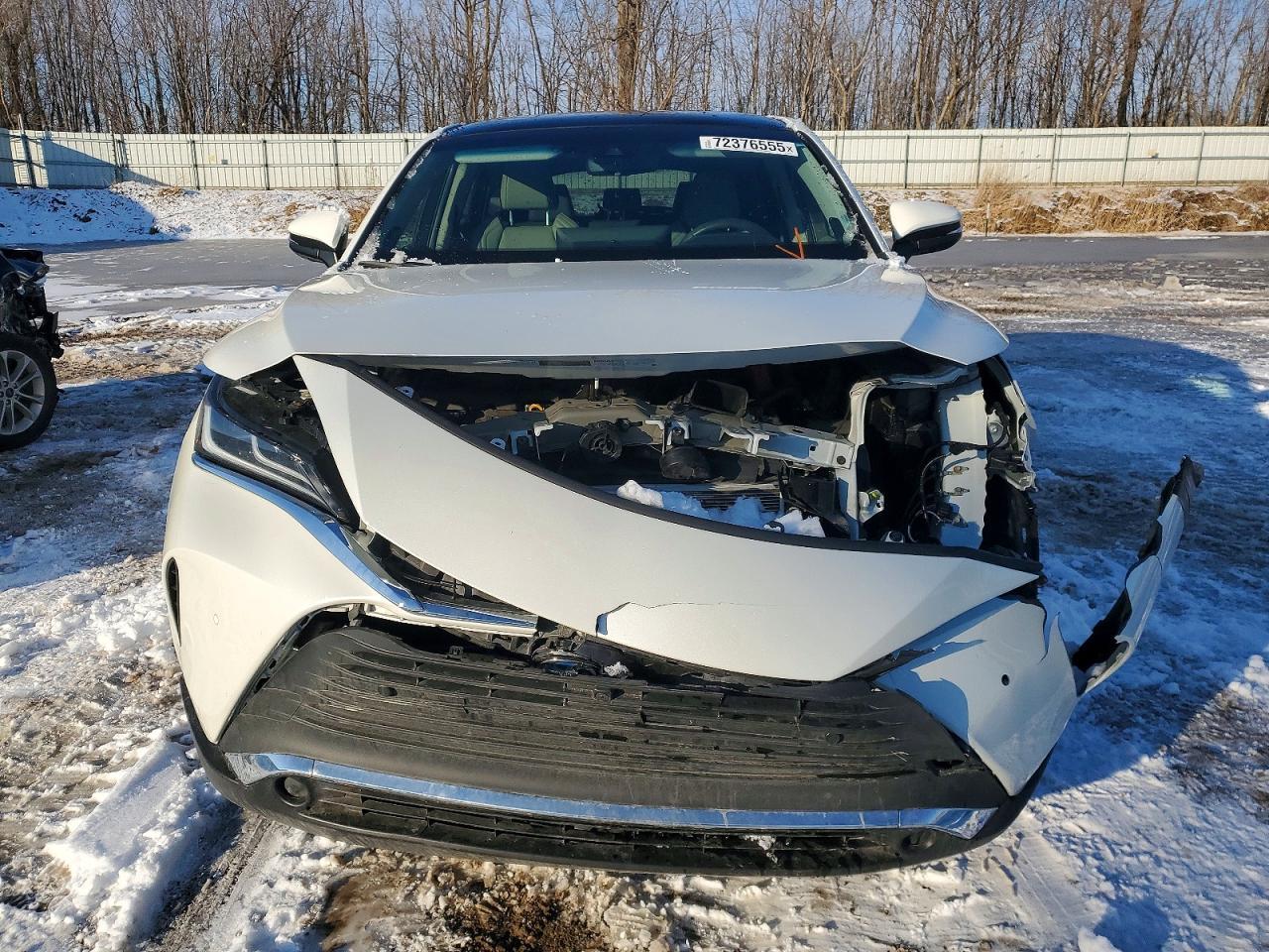 2021 Toyota Venza Le - Image 5