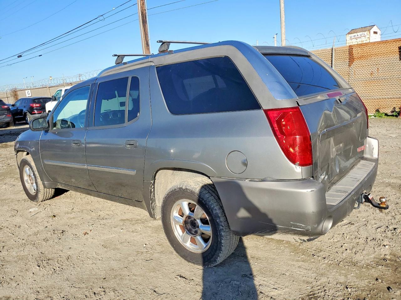 2005 GMC Envoy Xuv - Фото 2