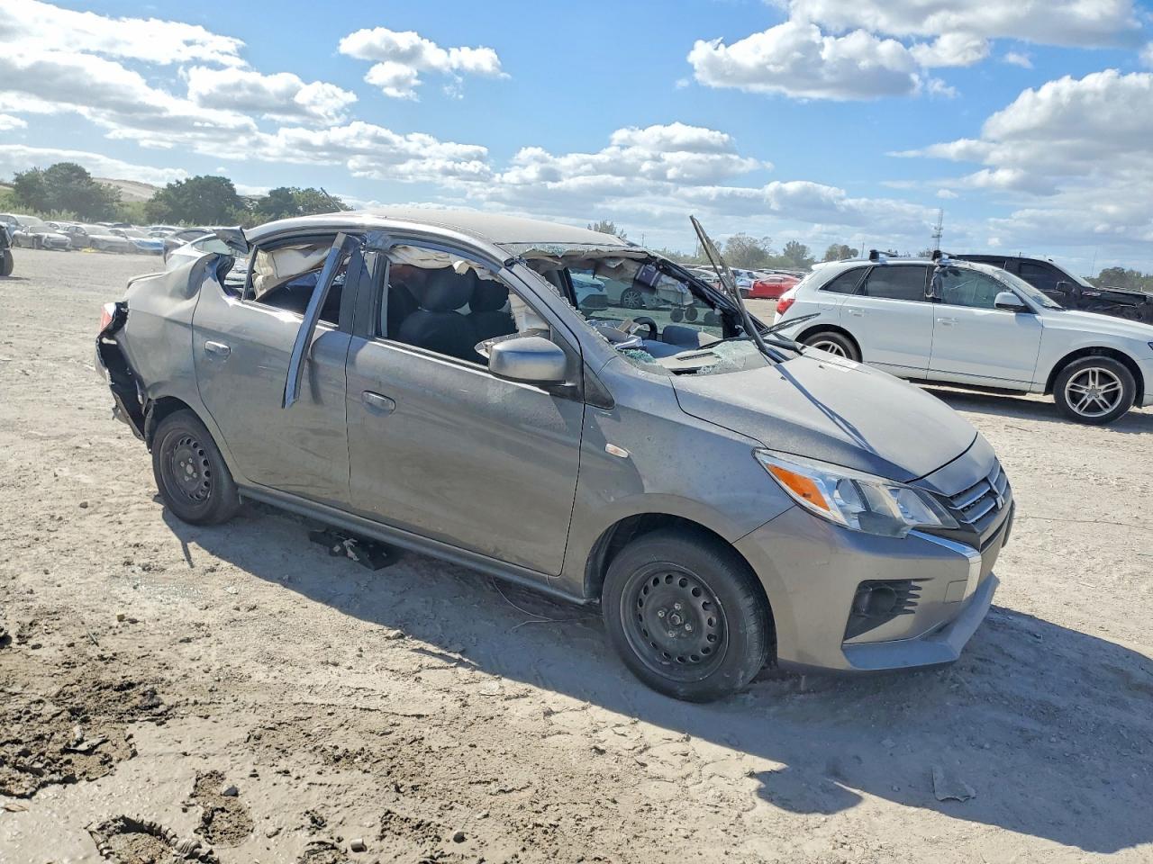 2023 Mitsubishi Mirage G4 Es - Image 4