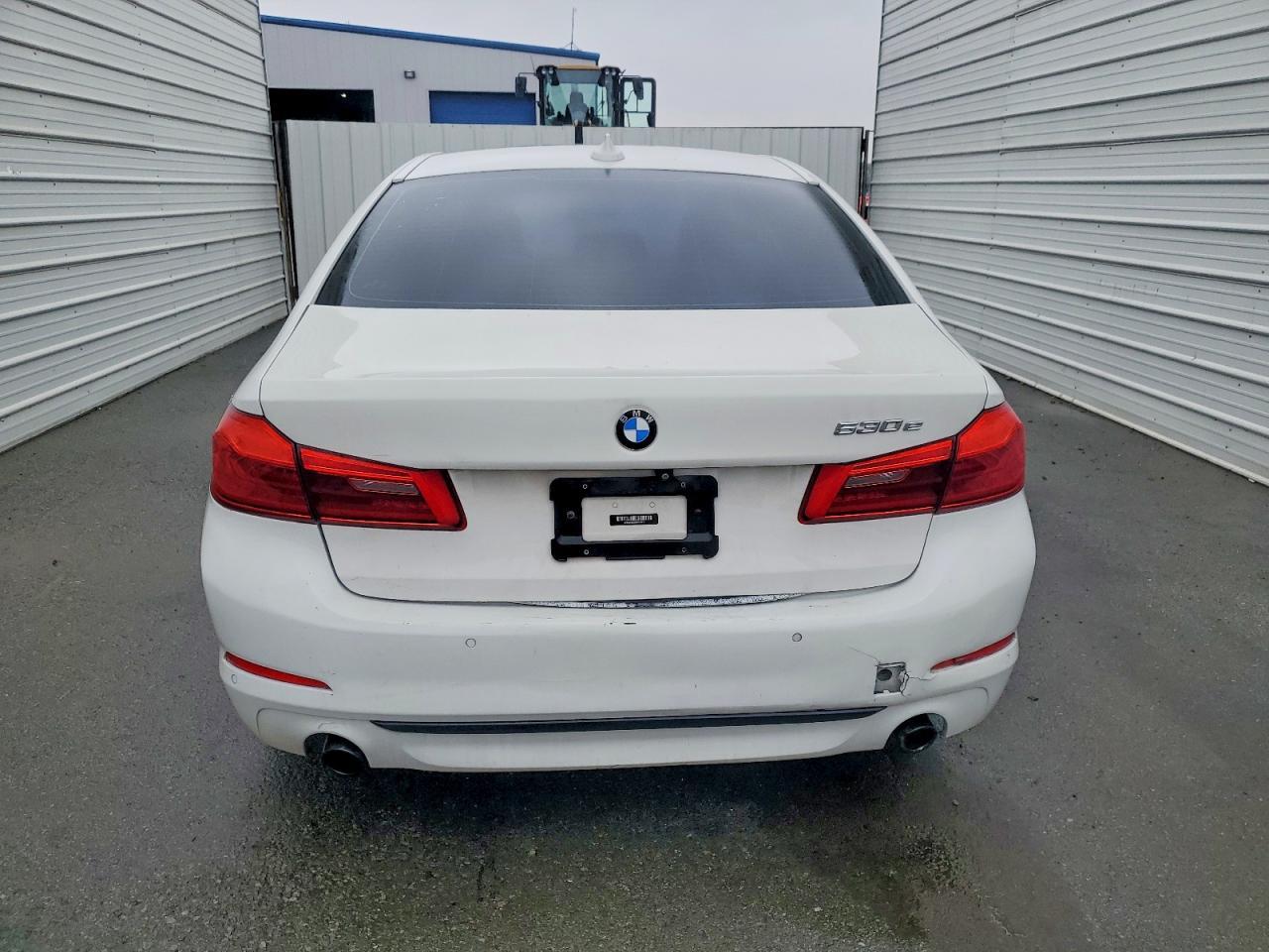 2018 BMW 530E - Image 6