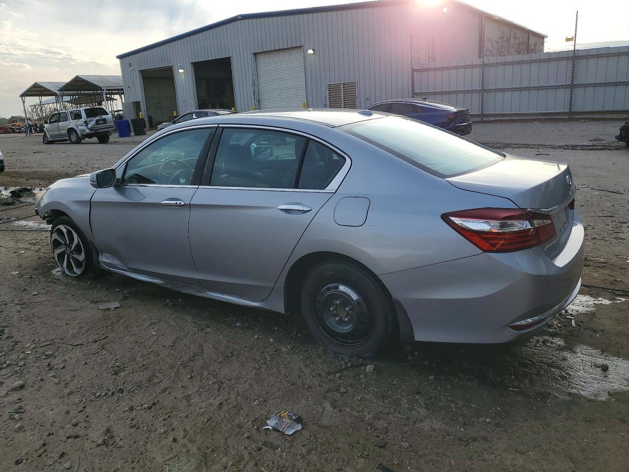 2017 Honda Accord Exl - Image 2