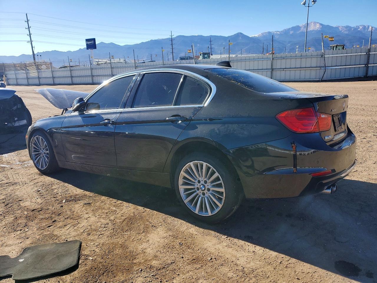 2015 BMW 328 Xi - Image 2
