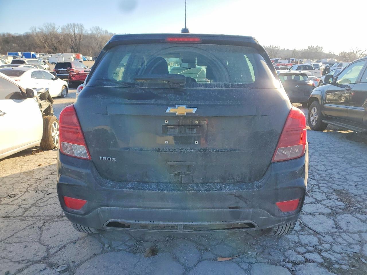 2020 Chevrolet Trax Ls - Image 6