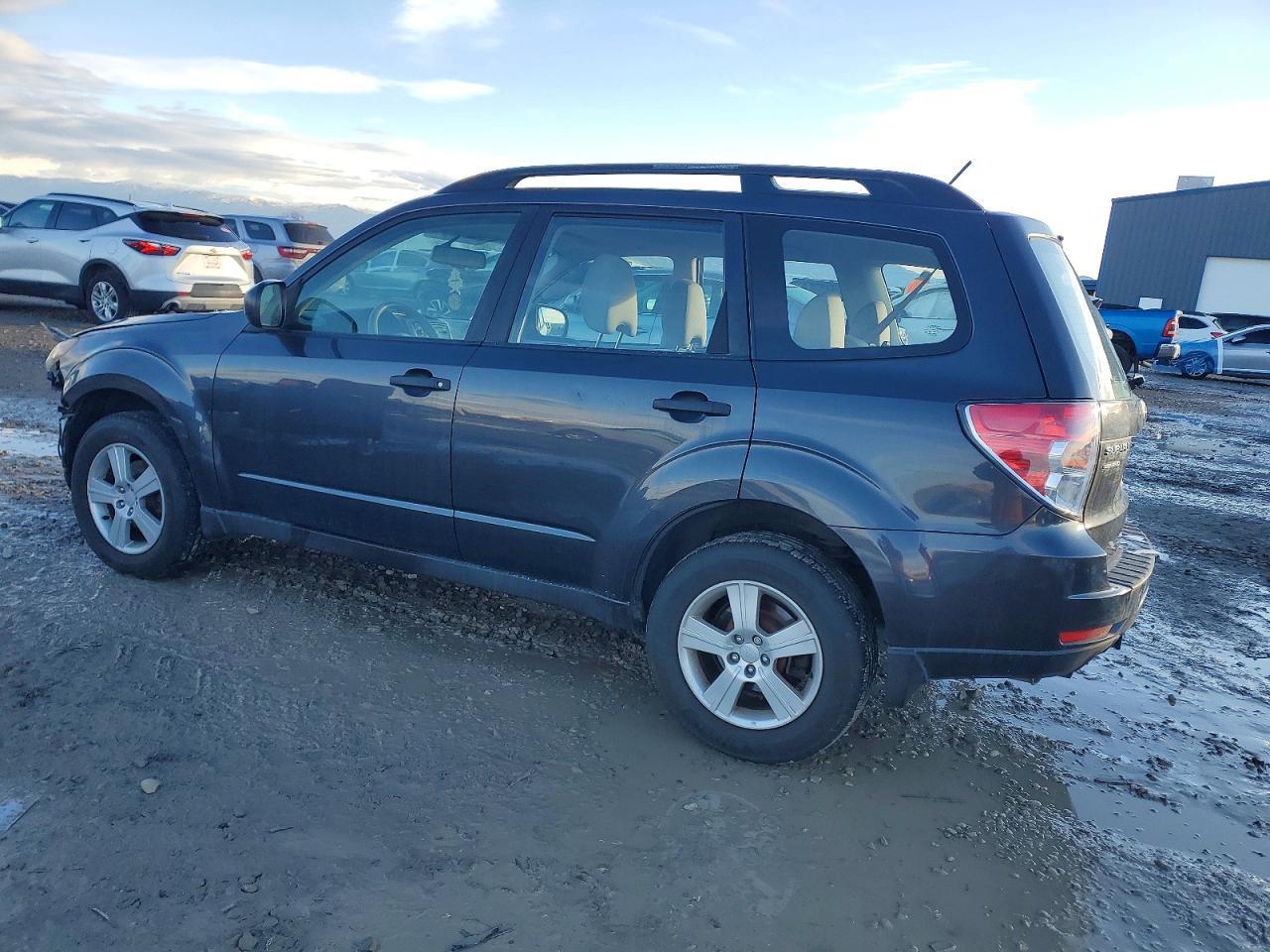 2013 Subaru Forester 2.5X - Фото 2