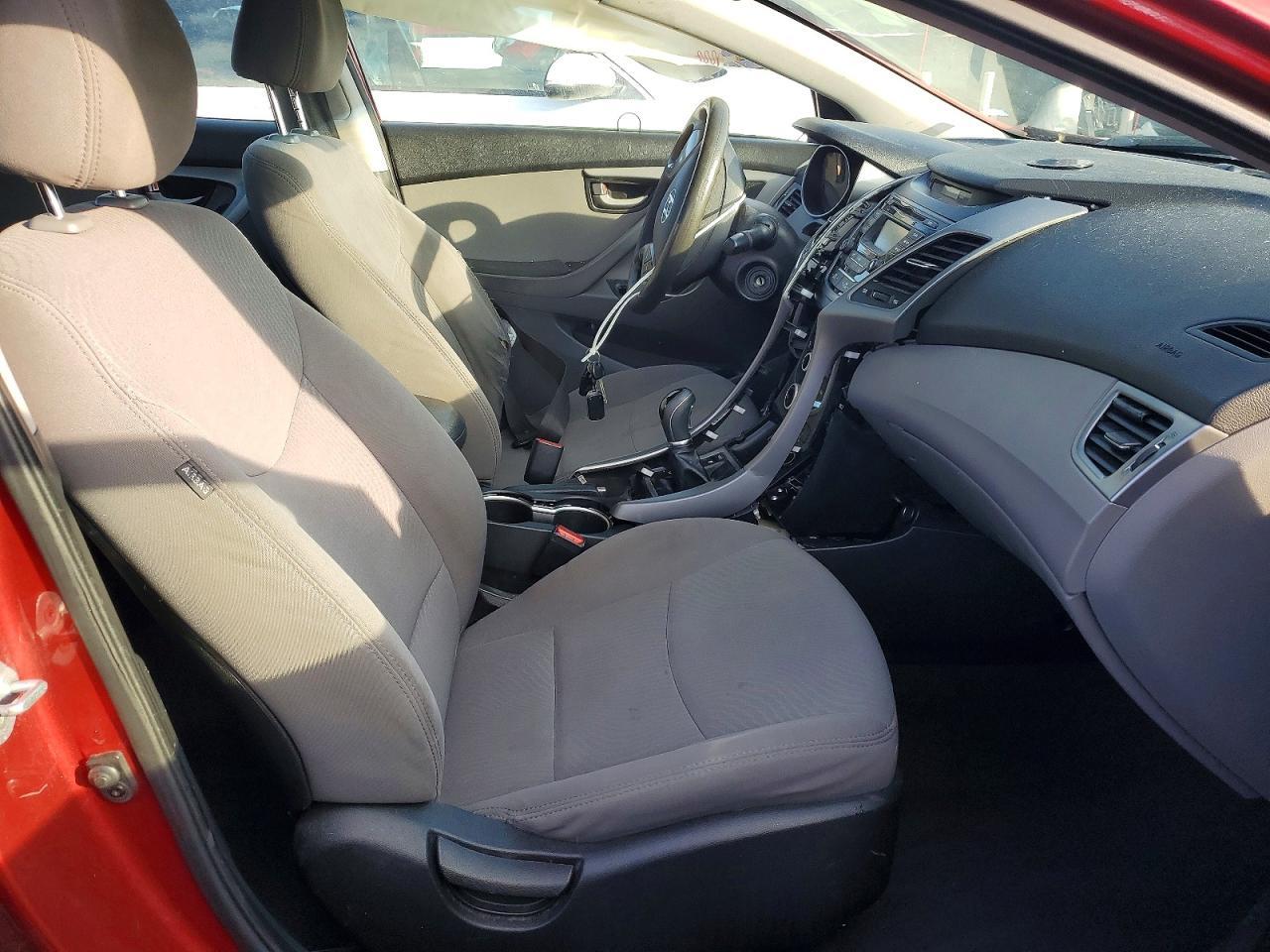 2015 Hyundai Elantra Se - Фото 7