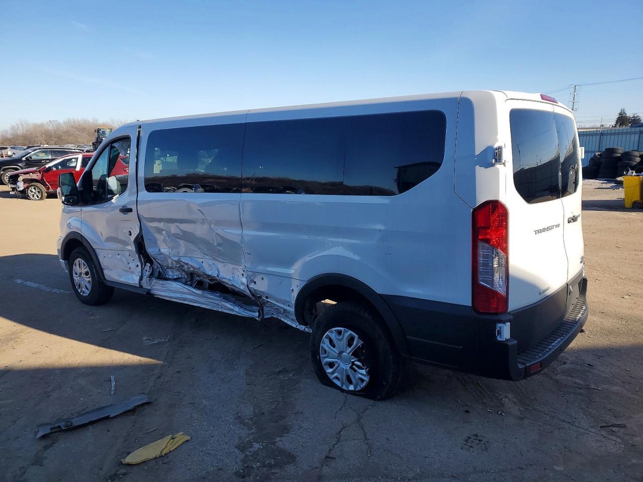 2025 Ford Transit T-350 - Фото 2