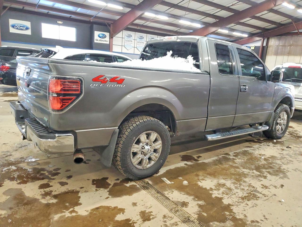 2010 Ford F150 Super Cab - Фото 3