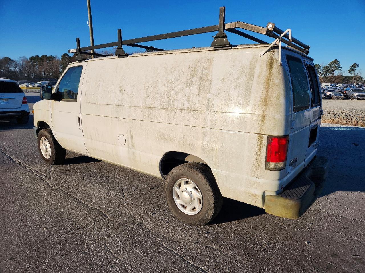 2013 Ford E350 - Фото 2