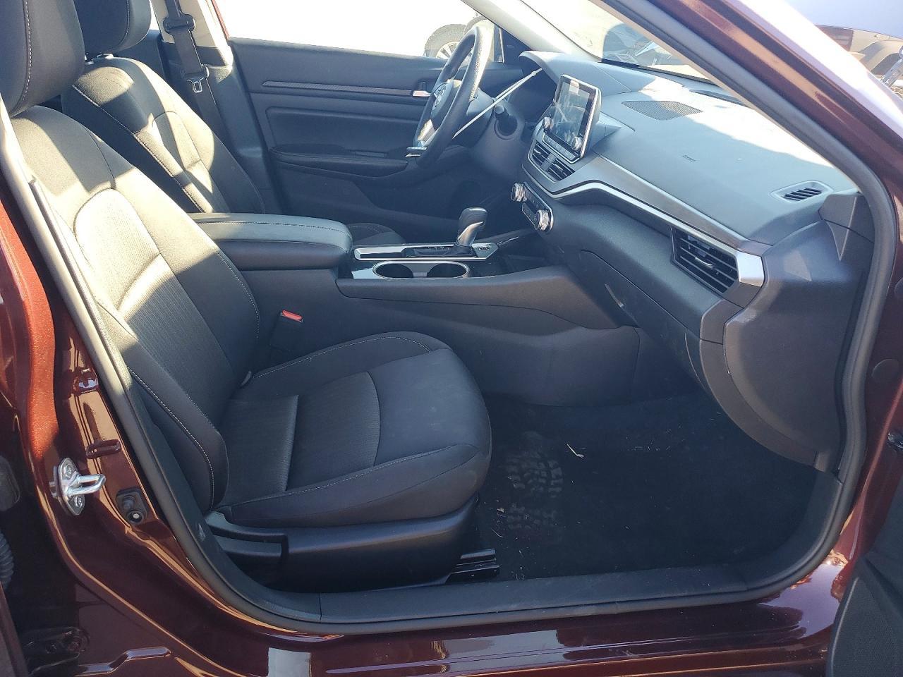 2024 Nissan Altima Sv - Фото 7