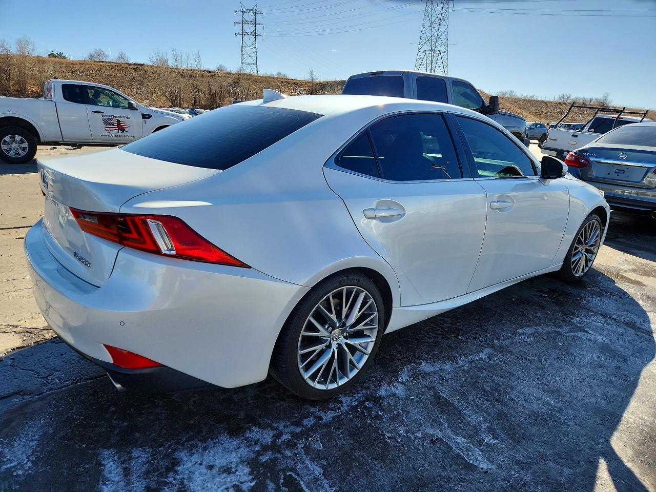 2016 Lexus Is 200T - Фото 3