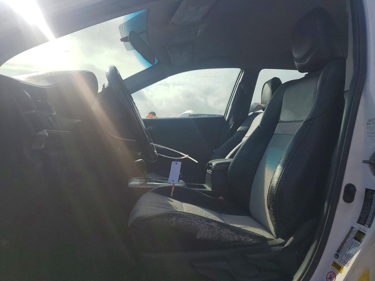 2014 Toyota Camry 4D 2Wd - Фото 7