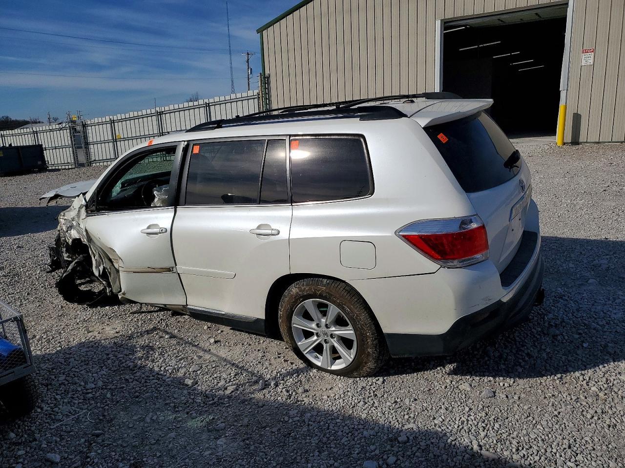 2011 Toyota Highlander Se - Фото 2