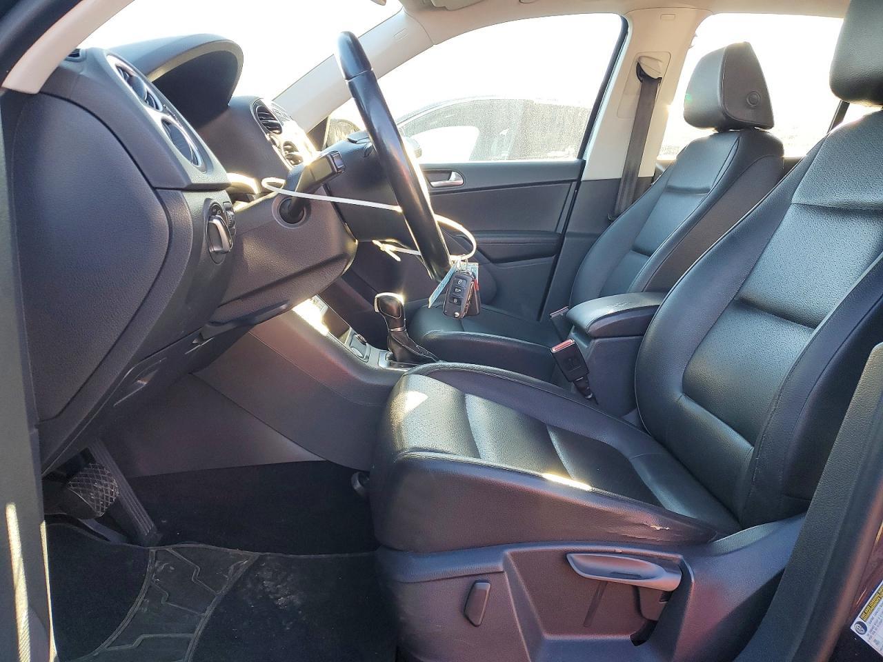 2016 Volkswagen Tiguan S - Фото 7