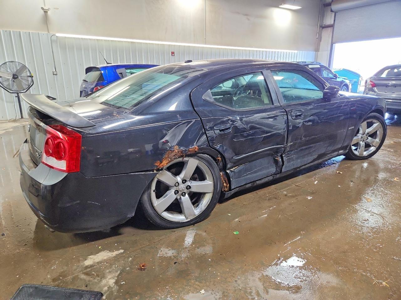 2010 Dodge Charger R - Фото 3