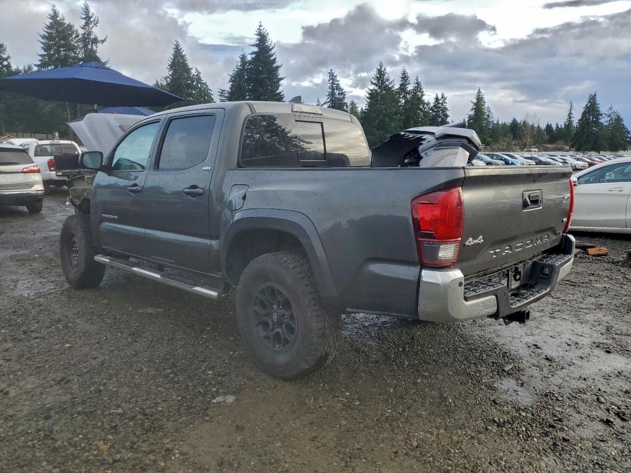 2019 Toyota Tacoma Double Cab - Фото 2