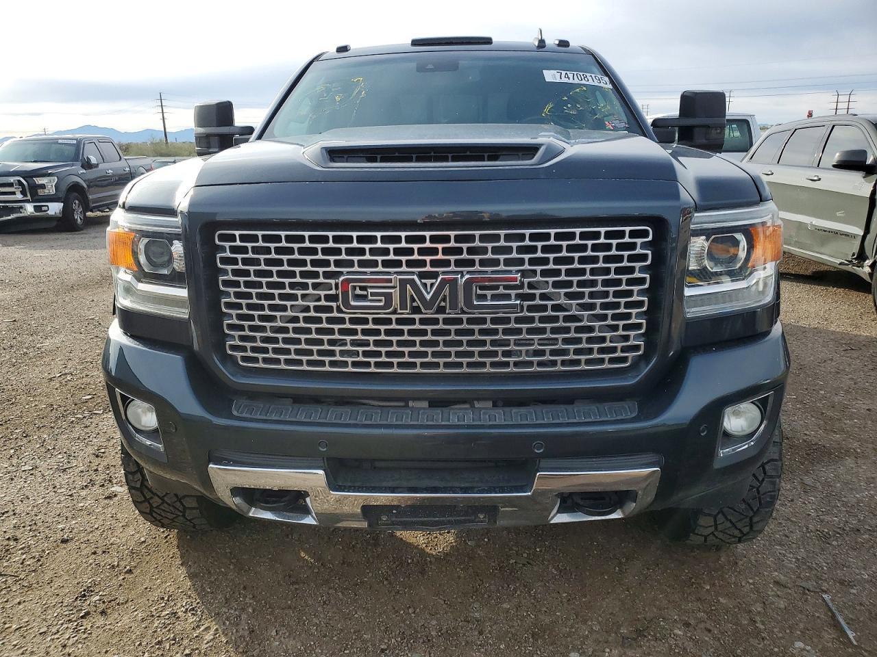 2017 GMC Sierra K2500 Denali - Фото 5