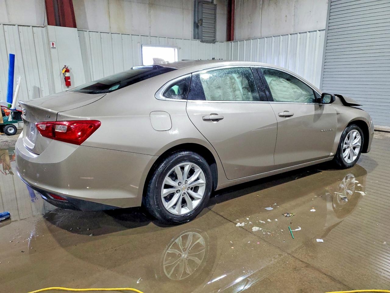 2025 Chevrolet Malibu Lt - Фото 3