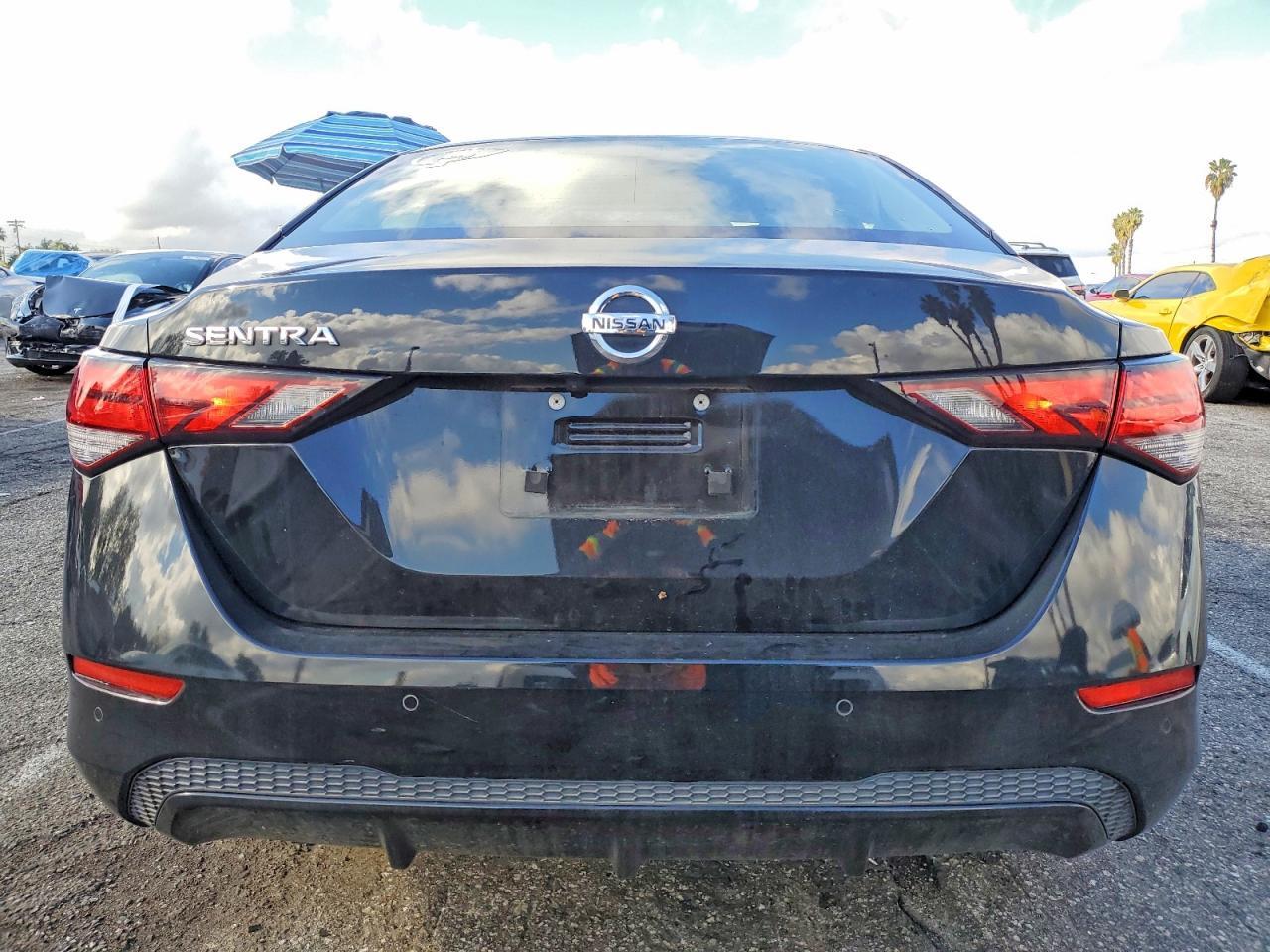 2020 Nissan Sentra S - Фото 6