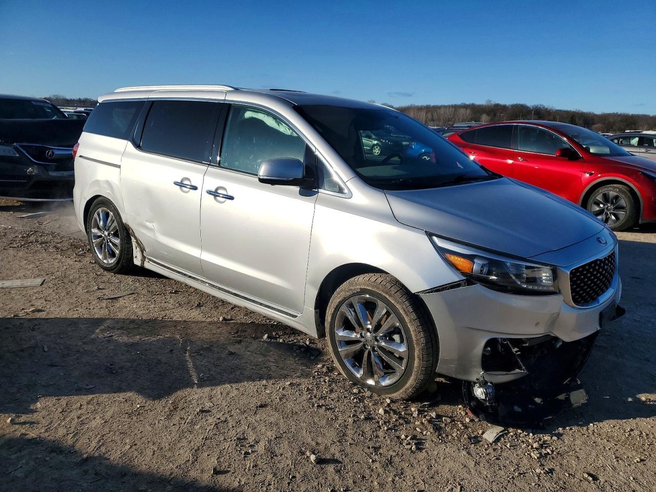 2018 Kia Sedona Sxl - Фото 4